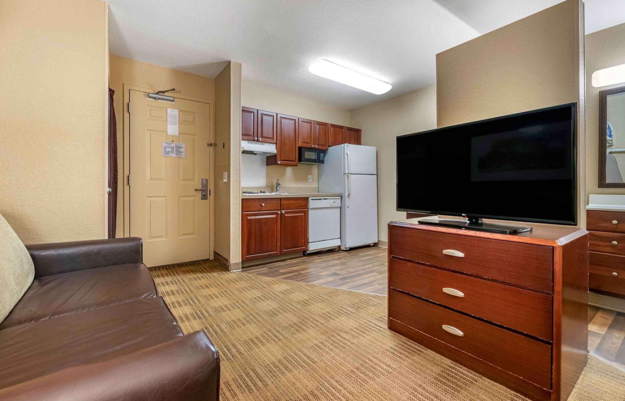 Extended Stay America Suites - Orlando - Southpark - Commodity Circle Oak Ridge Exteriör bild